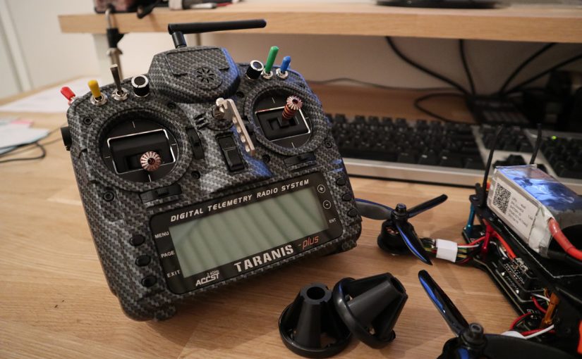 Begeleidende foto Nieuwe Taranis X9D plus SE radio